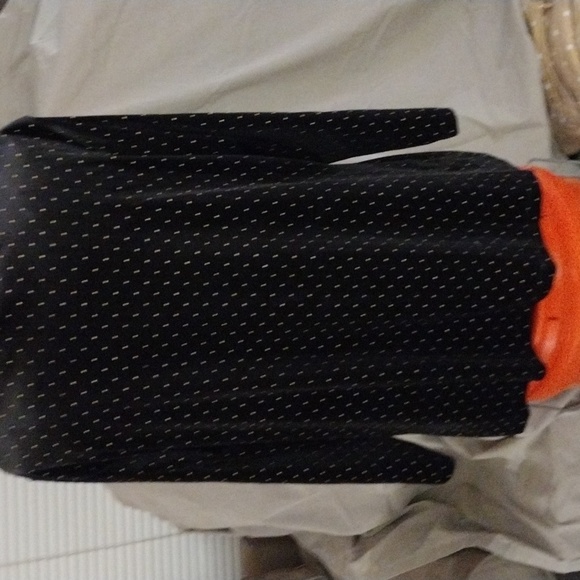 Blouse - Picture 2 of 3